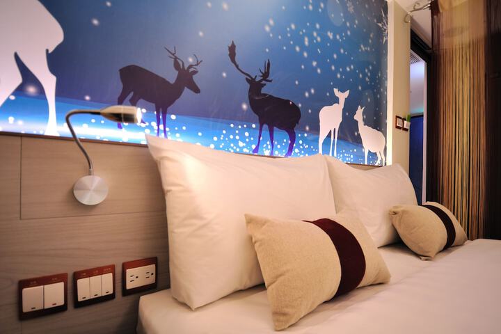 Room 7 of 39