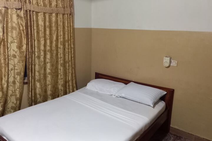 Room 16 of 21