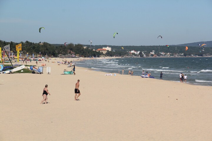 Beach 77 of 127