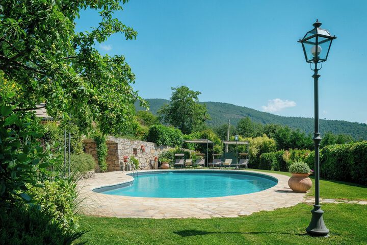 Pool 65 of 118