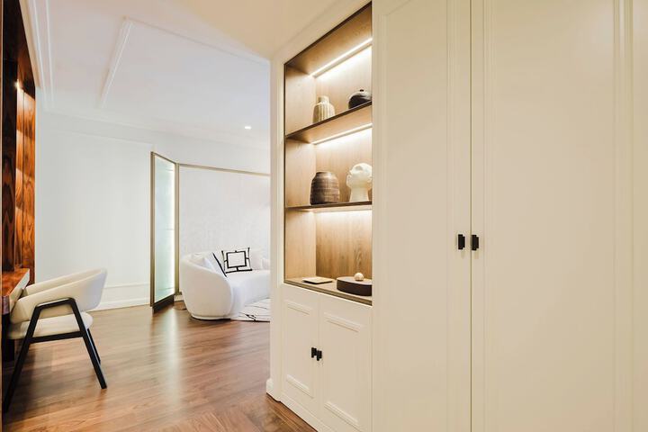 Room 14 of 150