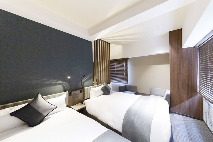 Room 14 of 62