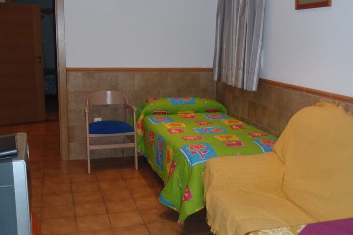 Room 14 of 26