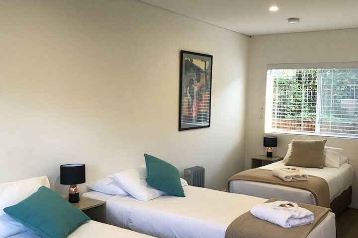Room 8 of 37