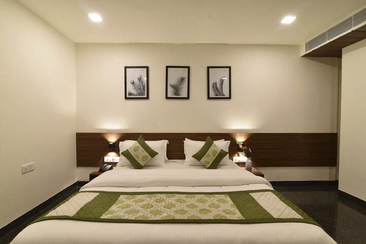 Room 12 of 43