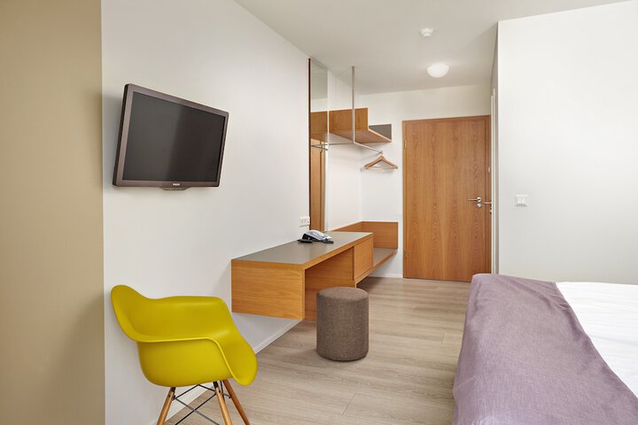 Room 15 of 91