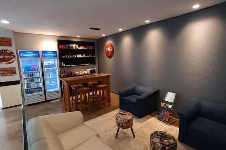 Room 8 of 14