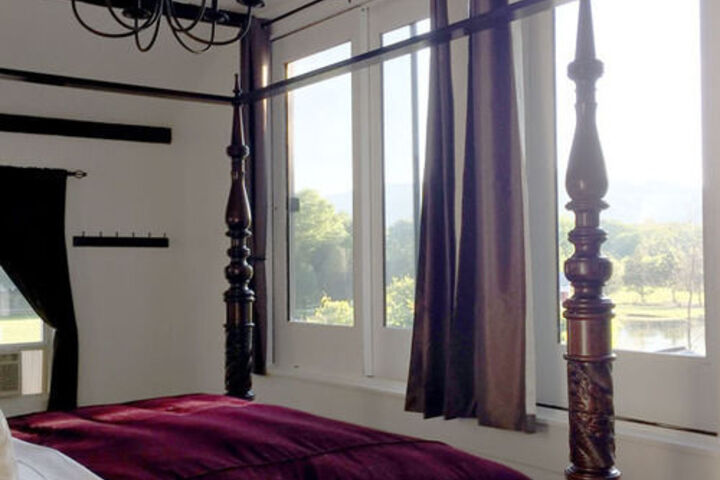 Room 14 of 72