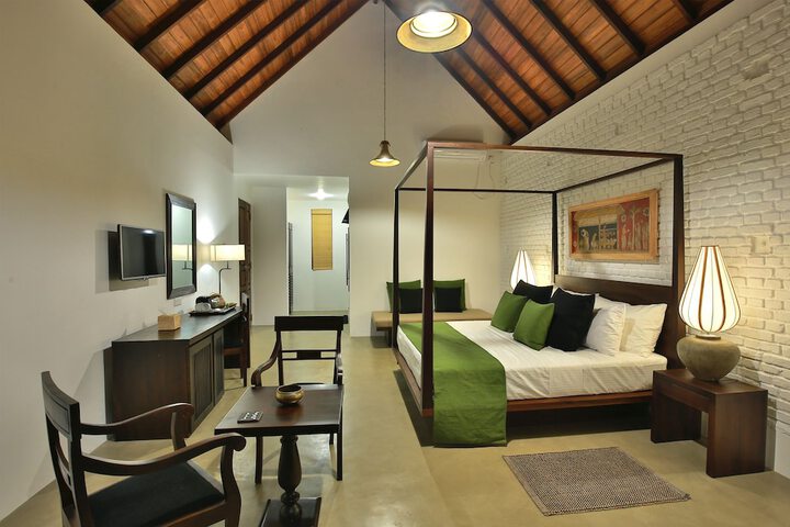 Room 3 of 13