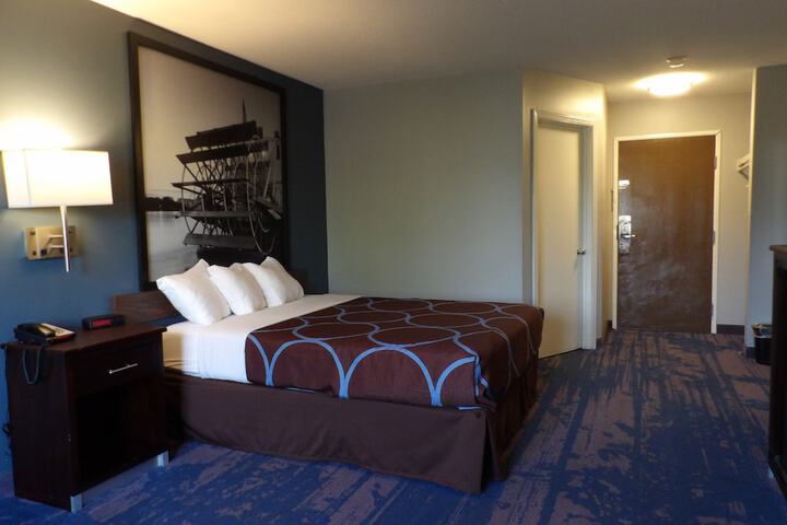 Room 17 of 63
