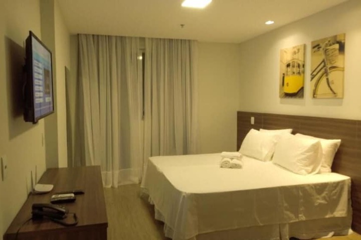 Room 9 of 42