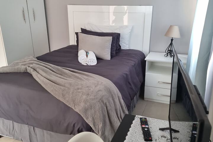 Room 11 of 21