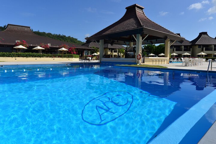 Pool Hotel