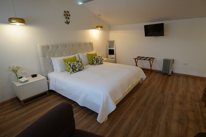 Room 25 of 106