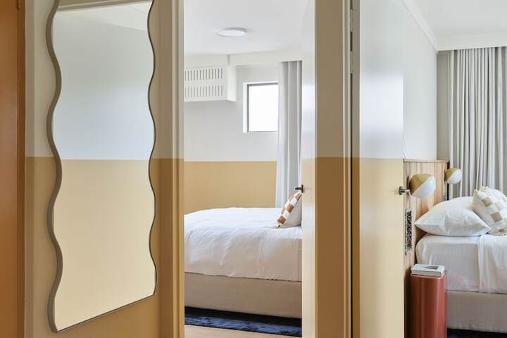 Room 12 of 70