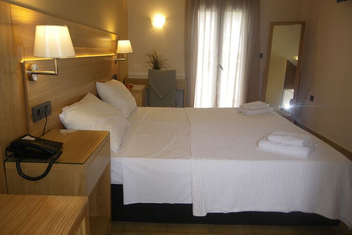 Room 5 of 41