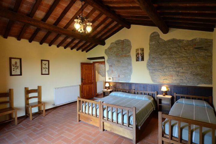 Room 12 of 90