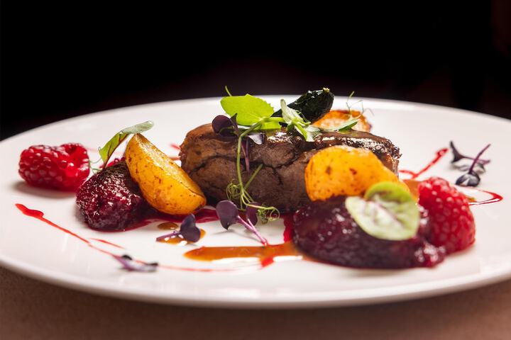 Dining 57 of 100