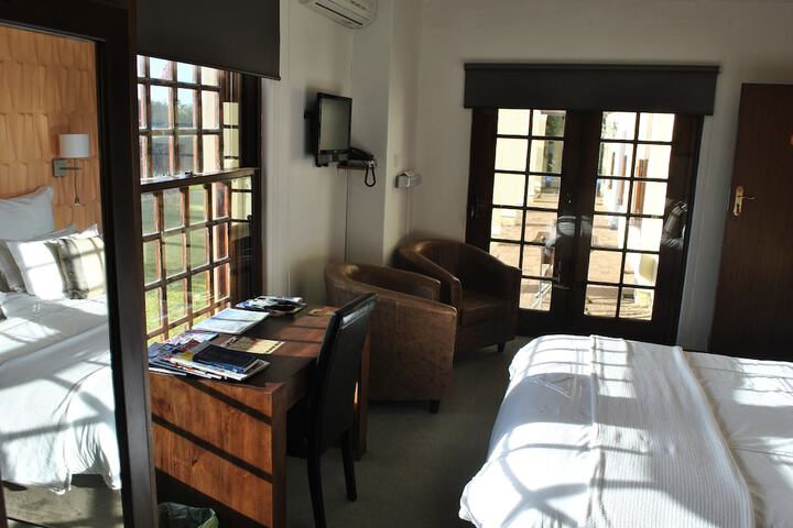 Room 12 of 109