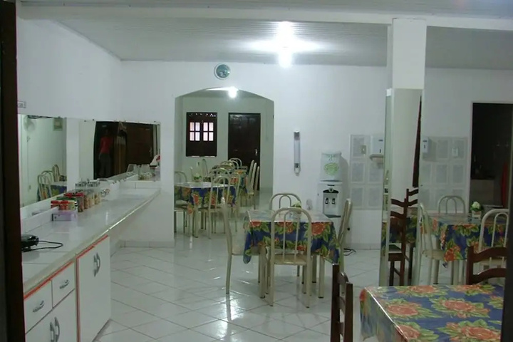 Dining 10 of 10