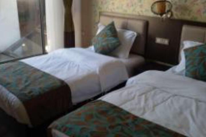 Room 14 of 15