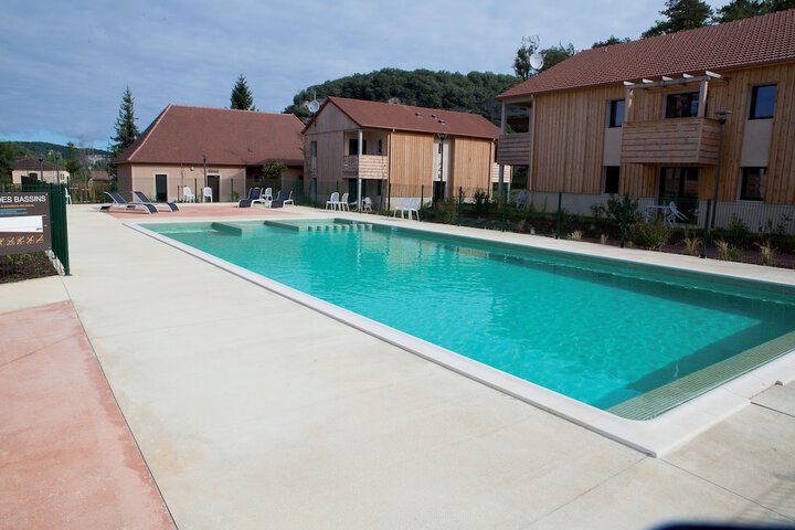 Pools & Facilities