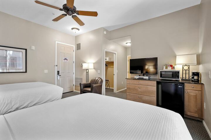 Room 5 of 70