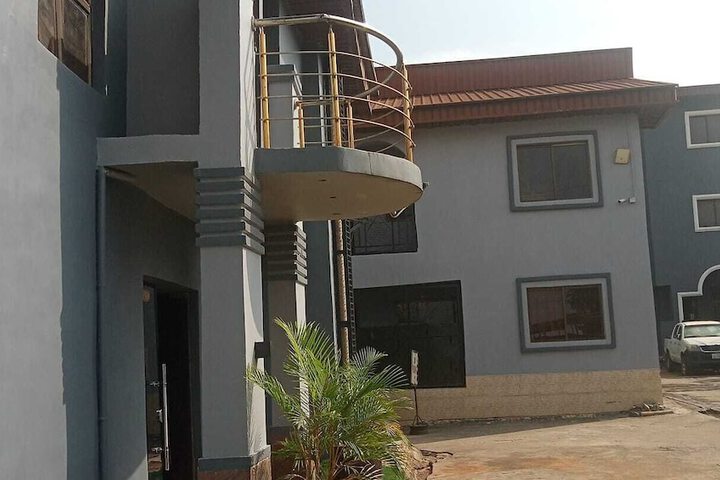 Samsy Hotel and Suites Benin City