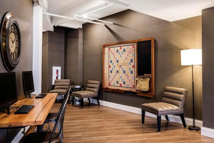 Business Center 35 of 36