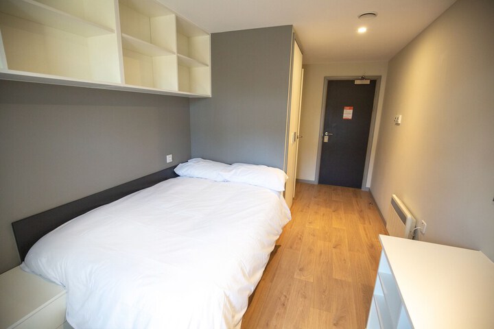 Room 7 of 20