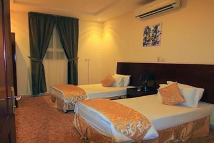 Room 16 of 45