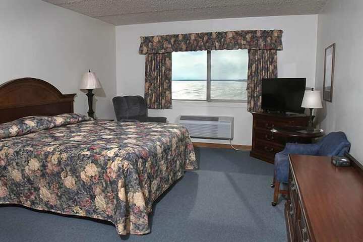 Room 16 of 50
