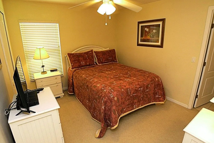 Room 2 of 17