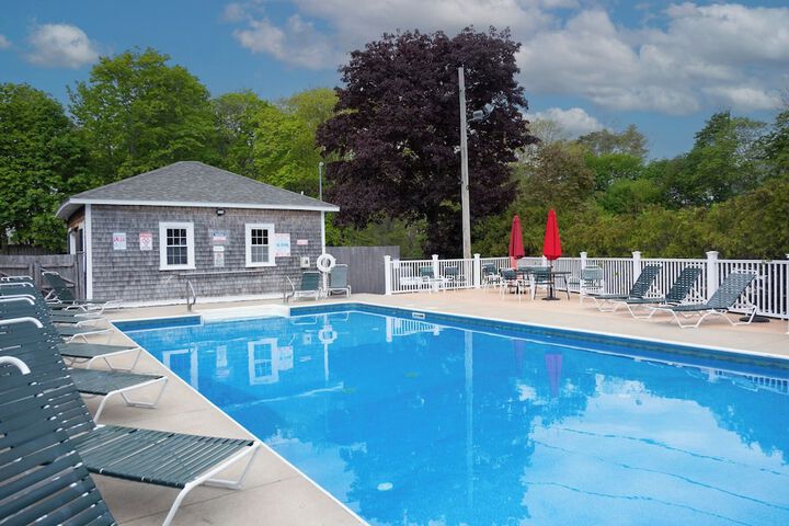 Pool 86 of 127