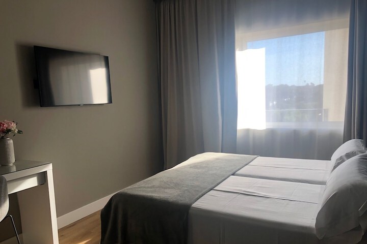 Room 8 of 37
