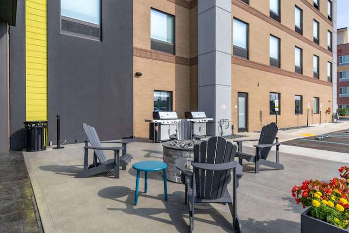 Terrace/Patio 23 of 24