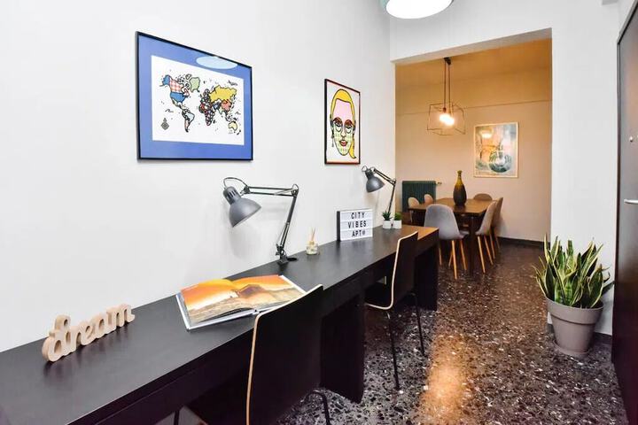 Room 2 of 18