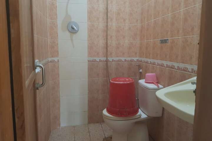 Room 9 of 15