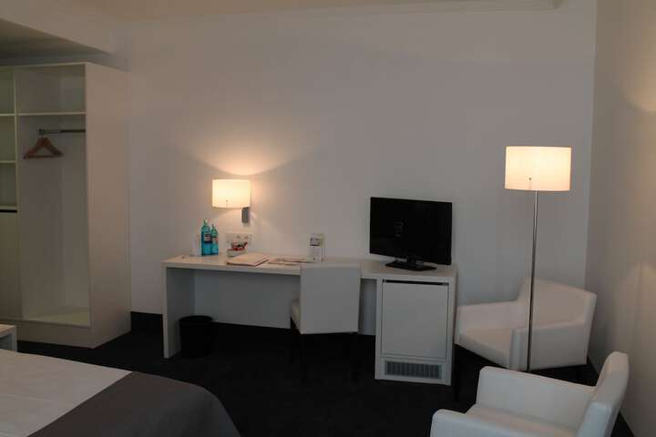 Room 14 of 46