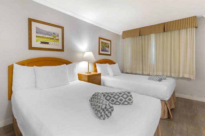 Room 26 of 105