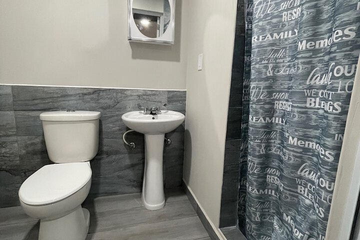 Room 14 of 25