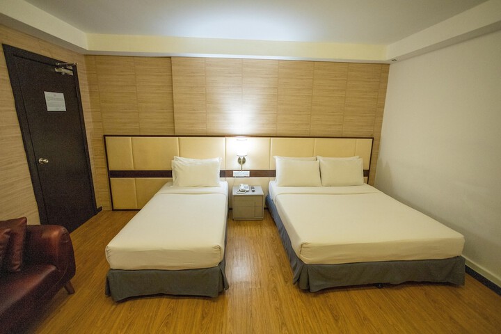 Room 21 of 110