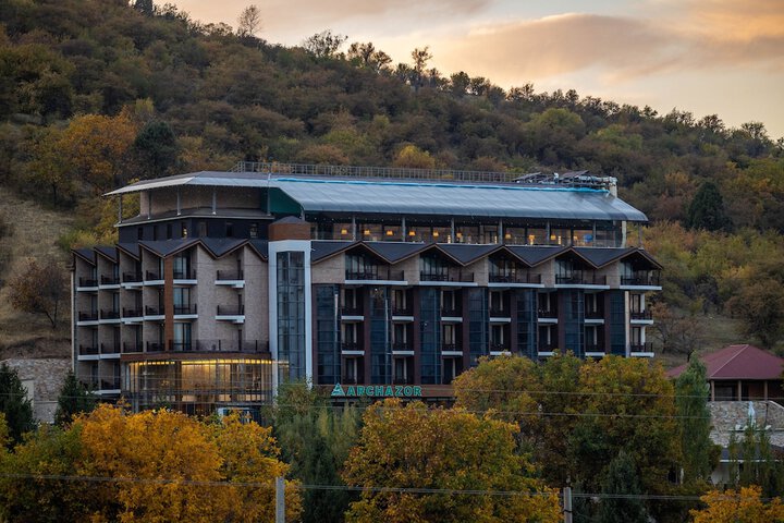 Hotel 76 of 83