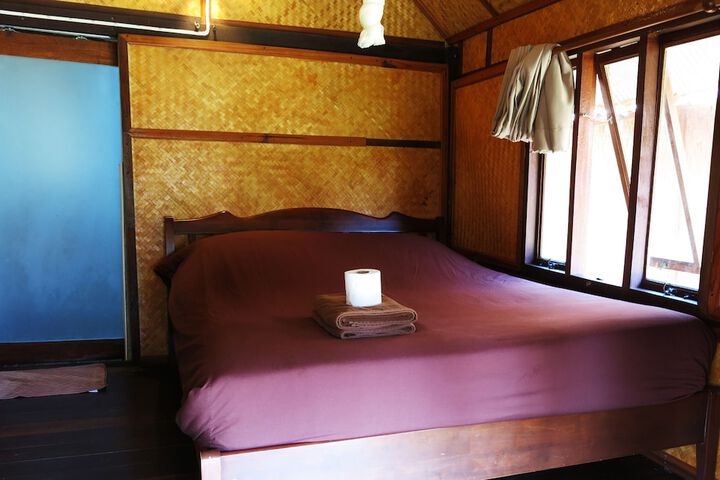 Room 5 of 31