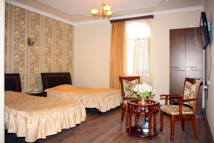 Room 17 of 47