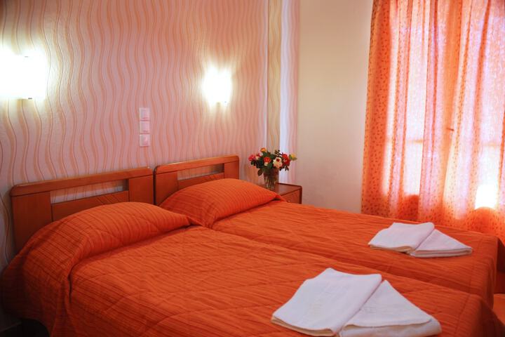 Room 19 of 42