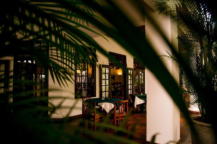 Dining 31 of 59