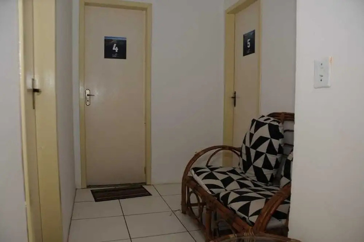 Room 13 of 17