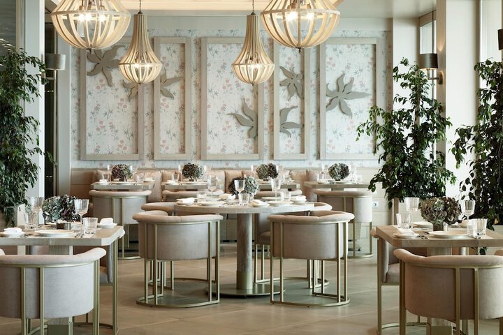 Dining 197 of 254