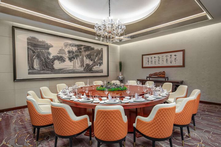 Dining 84 of 133